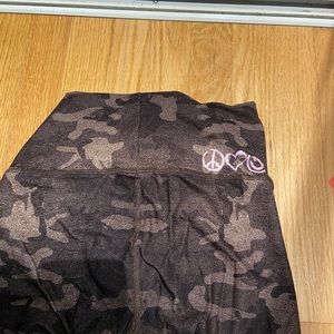 Niyama Sol Barefoot Camo 7/8i leggings